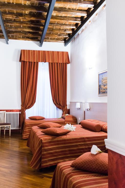 Domus Capilupi Bed & Breakfast Roma Eksteriør bilde