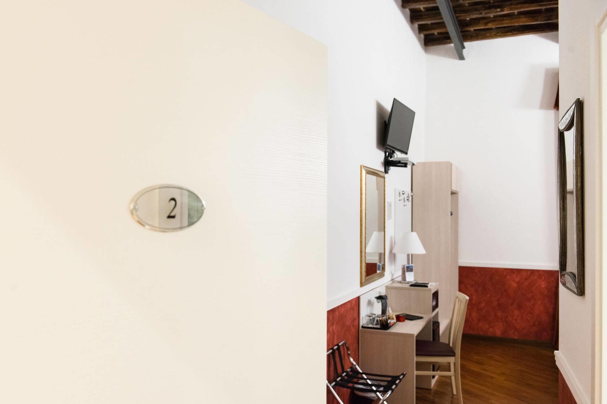 Domus Capilupi Bed & Breakfast Roma Eksteriør bilde
